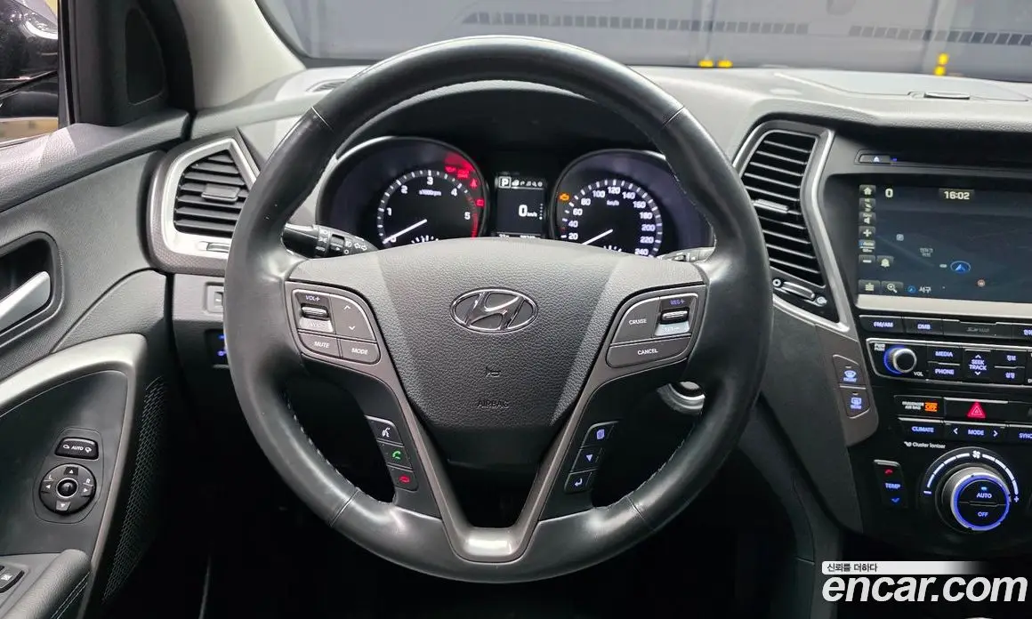 Hyundai Santa Fe 2017 2.0 автомат (гидро), фото 19 Hyundai Santa Fe 2017 2.0 автомат (гидро), фото 19