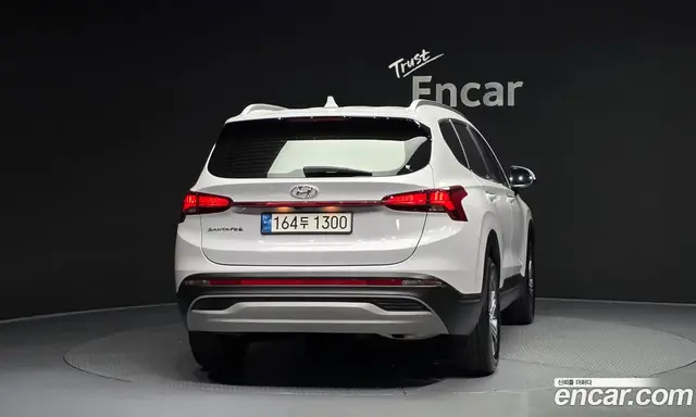 Hyundai Santa Fe 2022 2.2 автомат (гидро), миниатюра 4 Hyundai Santa Fe 2022 2.2 автомат (гидро), миниатюра 4