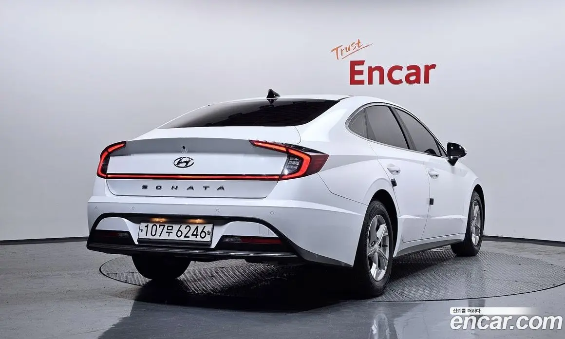 Hyundai Sonata 2019 2.0 автомат (гидро), фото 2 Hyundai Sonata 2019 2.0 автомат (гидро), фото 2