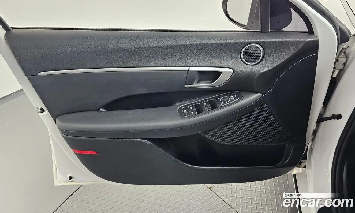 Hyundai Sonata 2019 2.0 автомат (гидро), фото 14 Hyundai Sonata 2019 2.0 автомат (гидро), фото 14