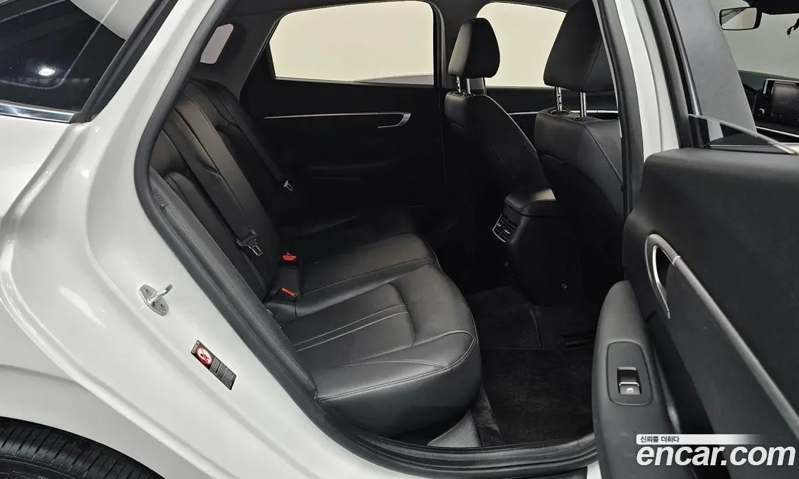 Hyundai Sonata 2019 2.0 автомат (гидро), фото 17 Hyundai Sonata 2019 2.0 автомат (гидро), фото 17