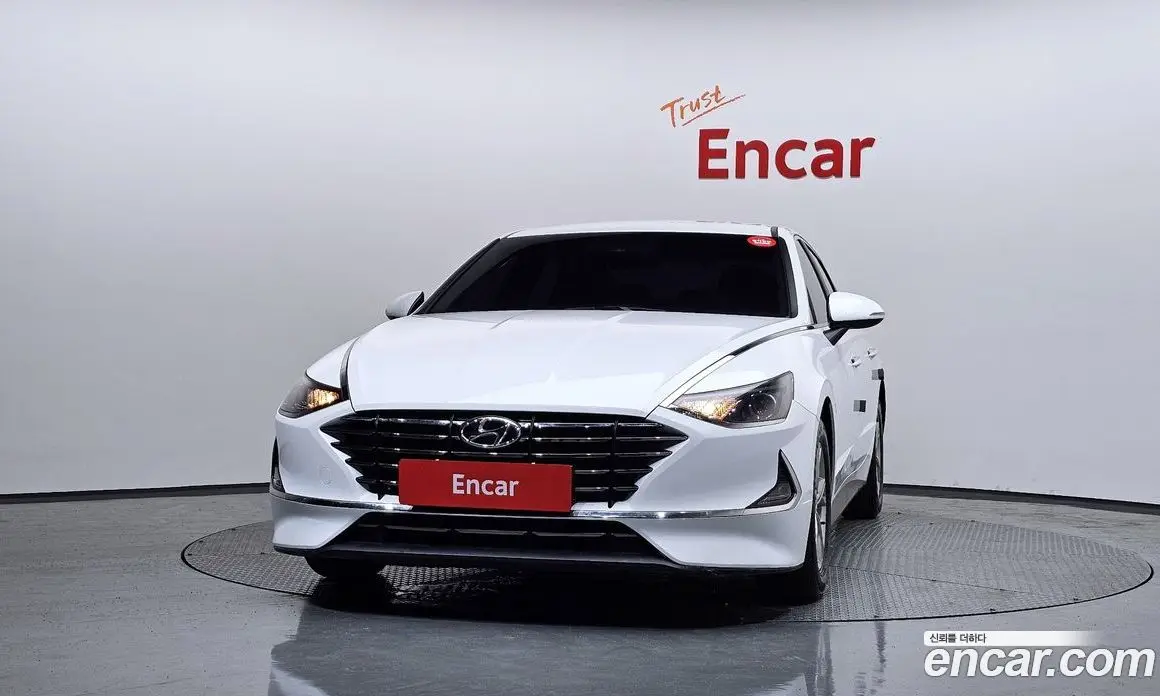 Hyundai Sonata 2019 2.0 автомат (гидро), фото 3 Hyundai Sonata 2019 2.0 автомат (гидро), фото 3