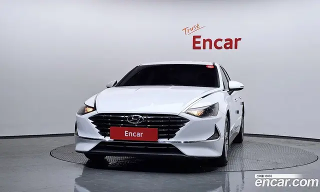 Hyundai Sonata 2019 2.0 автомат (гидро), миниатюра 3 Hyundai Sonata 2019 2.0 автомат (гидро), миниатюра 3