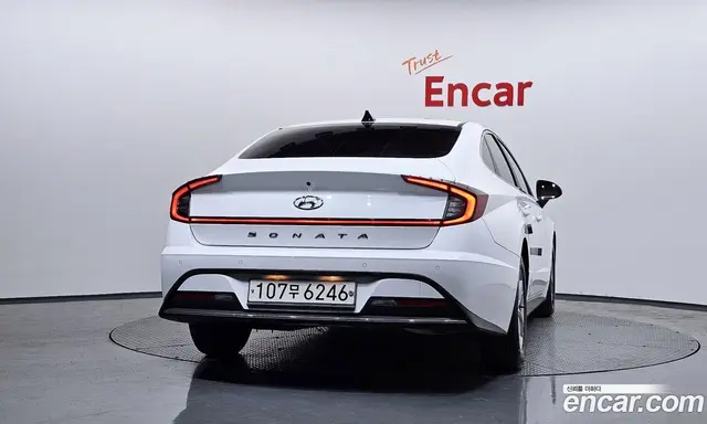 Hyundai Sonata 2019 2.0 автомат (гидро), миниатюра 4 Hyundai Sonata 2019 2.0 автомат (гидро), миниатюра 4