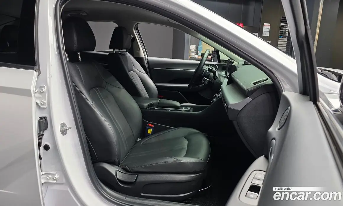Hyundai Sonata 2024 2.0 автомат (гидро), фото 17 Hyundai Sonata 2024 2.0 автомат (гидро), фото 17