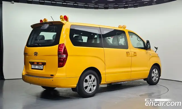Hyundai Starex 2019 2.4 автомат (гидро), миниатюра 2 Hyundai Starex 2019 2.4 автомат (гидро), миниатюра 2