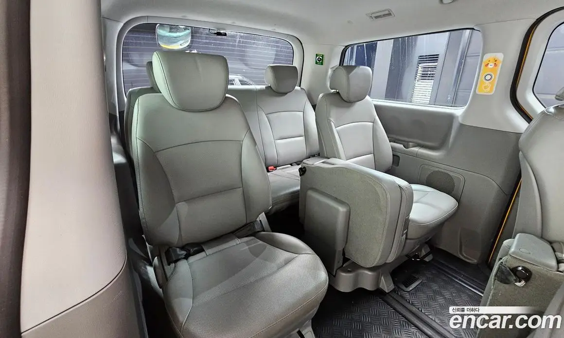 Hyundai Starex 2019 2.4 автомат (гидро), фото 20 Hyundai Starex 2019 2.4 автомат (гидро), фото 20