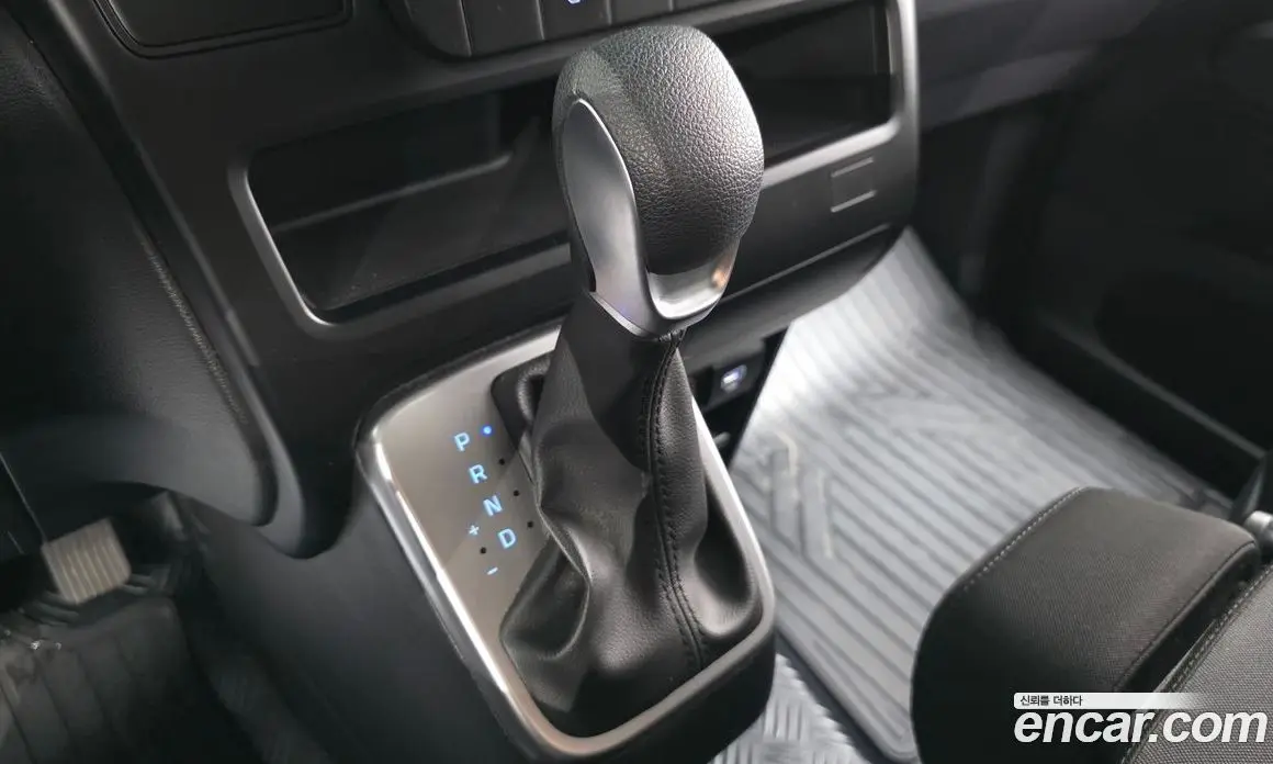 Hyundai Staria 2025 2.2 автомат (гидро), фото 12 Hyundai Staria 2025 2.2 автомат (гидро), фото 12
