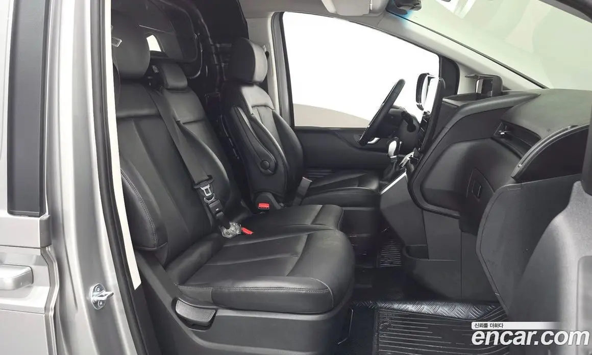 Hyundai Staria 2025 2.2 автомат (гидро), фото 11 Hyundai Staria 2025 2.2 автомат (гидро), фото 11