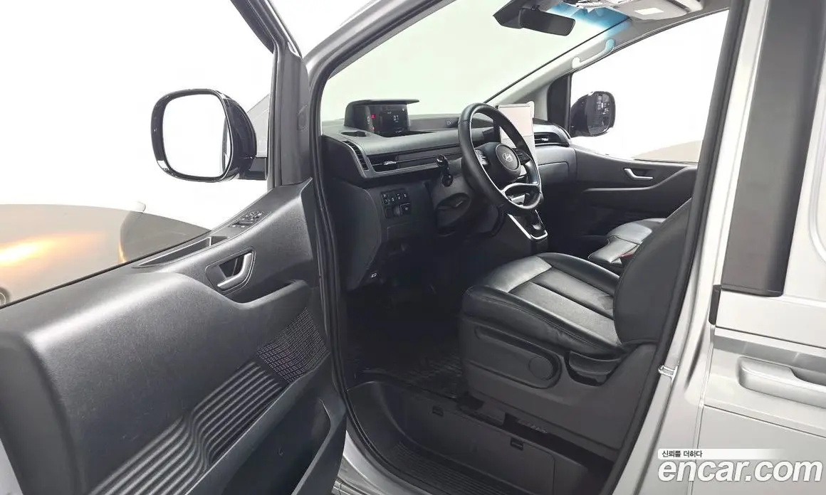 Hyundai Staria 2025 2.2 автомат (гидро), фото 10 Hyundai Staria 2025 2.2 автомат (гидро), фото 10
