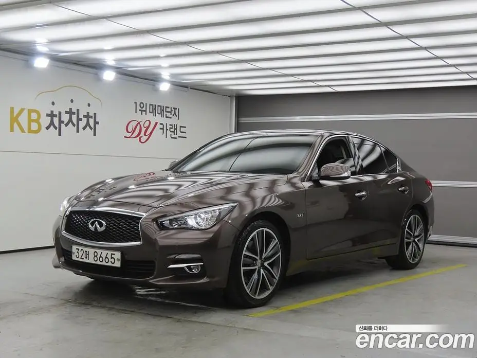 Infiniti Q50 2014 2.1 автомат (гидро), фото 1 Infiniti Q50 2014 2.1 автомат (гидро), фото 1
