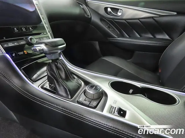 Infiniti Q50 2014 2.1 автомат (гидро), миниатюра 11 Infiniti Q50 2014 2.1 автомат (гидро), миниатюра 11