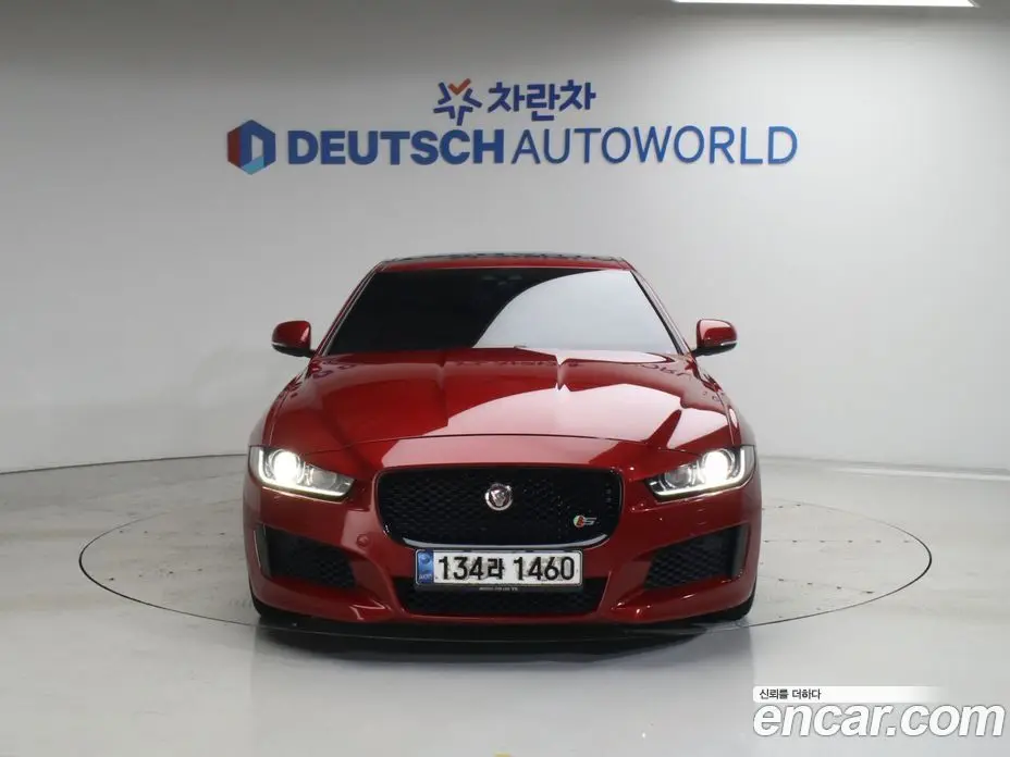 Jaguar XE 2016 3.0 автомат (гидро), фото 3 Jaguar XE 2016 3.0 автомат (гидро), фото 3
