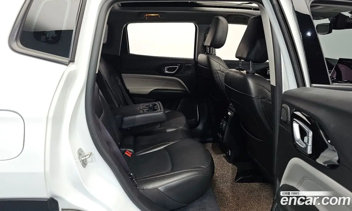 Jeep Compass 2022 2.4 автомат (гидро), фото 17