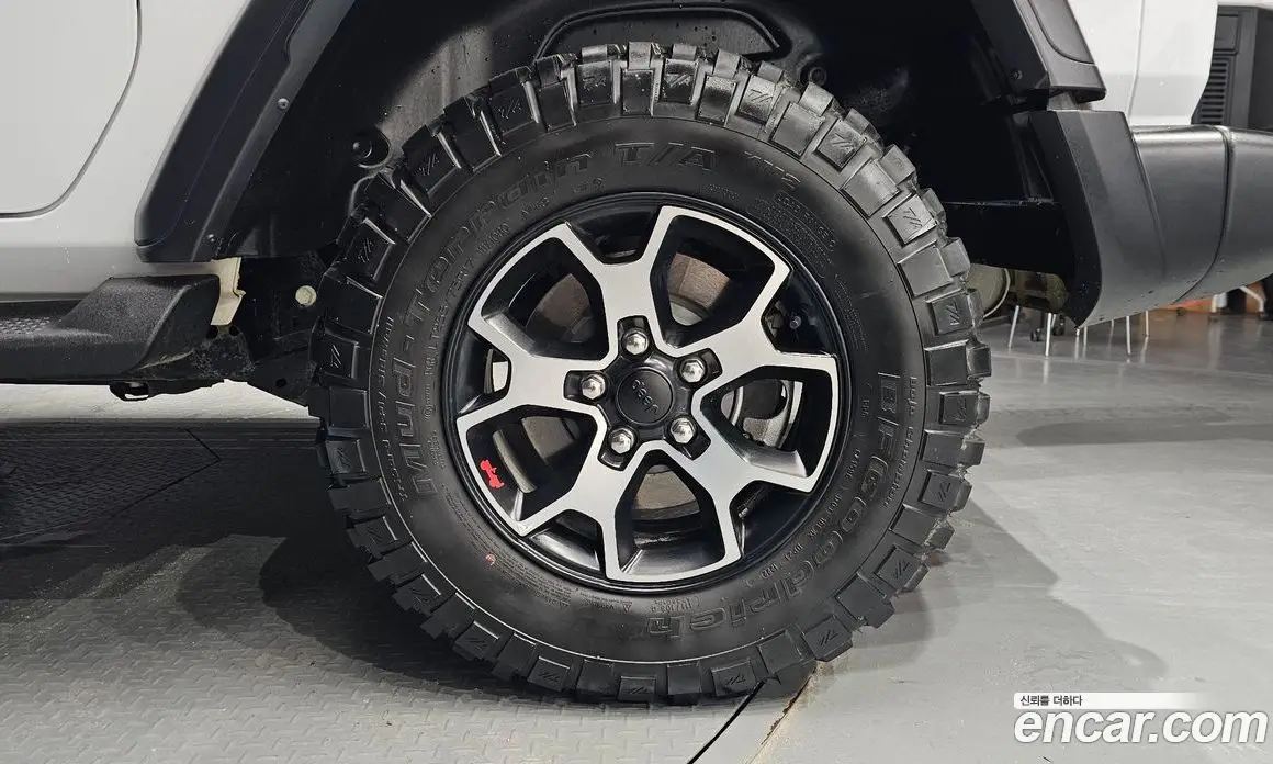 Jeep Wrangler 2022 2.0 автомат (гидро), фото 7 Jeep Wrangler 2022 2.0 автомат (гидро), фото 7