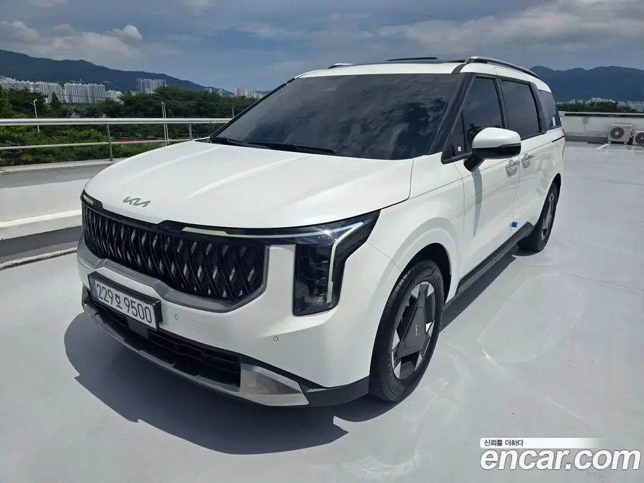 Kia Carnival 2024 1.6 автомат (гидро), фото 1 Kia Carnival 2024 1.6 автомат (гидро), фото 1