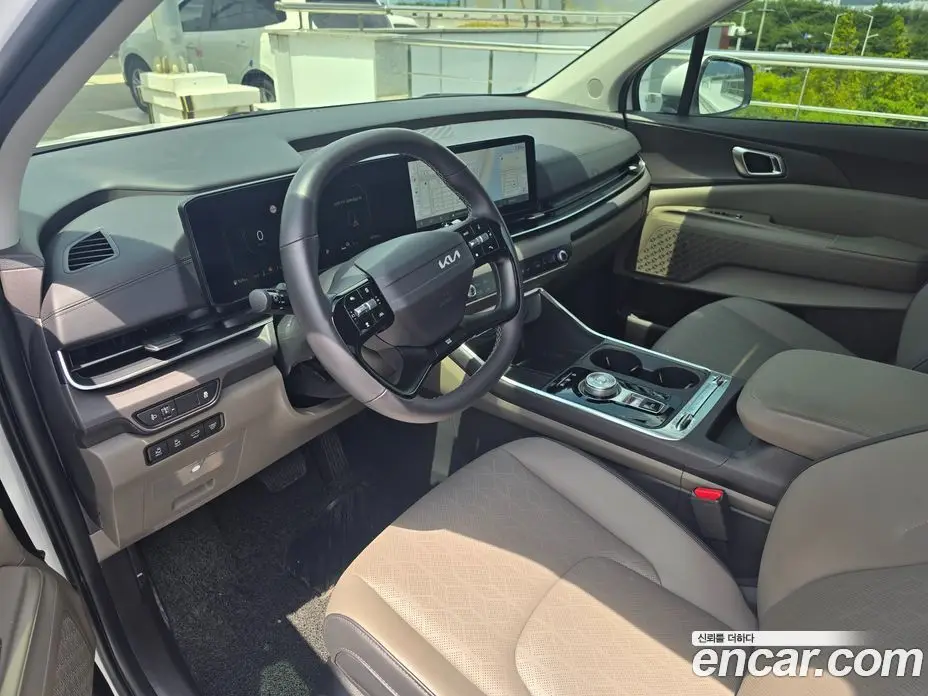 Kia Carnival 2024 1.6 автомат (гидро), фото 10 Kia Carnival 2024 1.6 автомат (гидро), фото 10