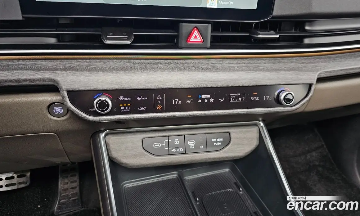 Kia Carnival 2024 3.5 автомат (гидро), фото 27 Kia Carnival 2024 3.5 автомат (гидро), фото 27