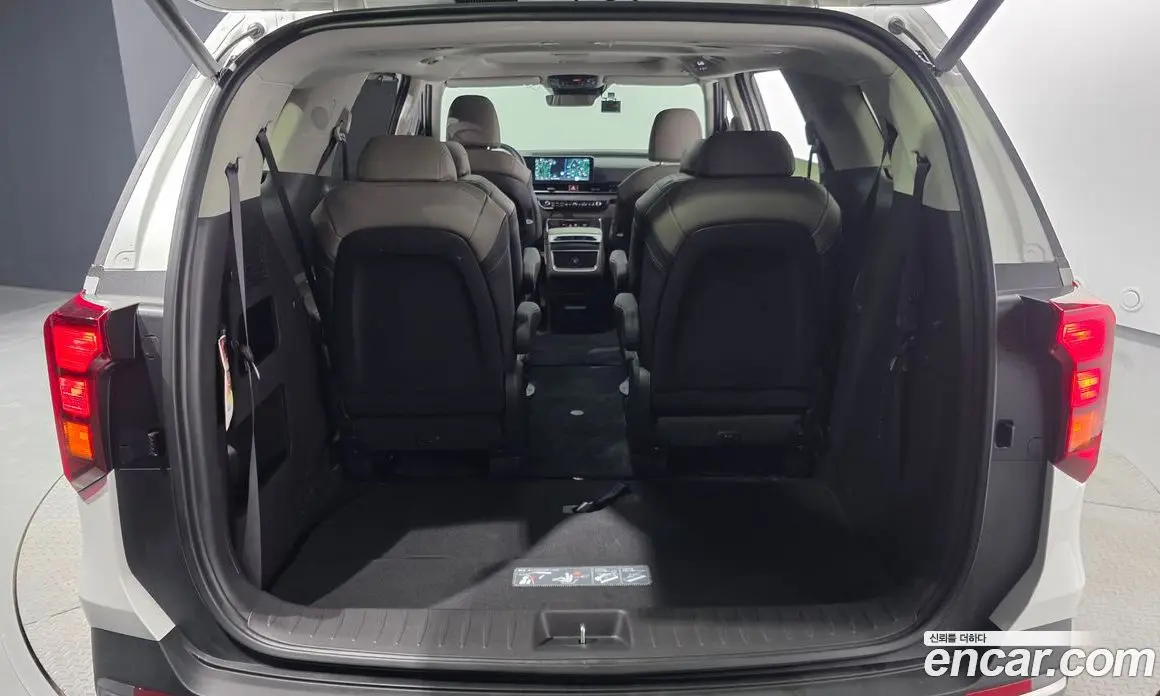 Kia Carnival 2025 1.6 автомат (гидро), фото 20 Kia Carnival 2025 1.6 автомат (гидро), фото 20