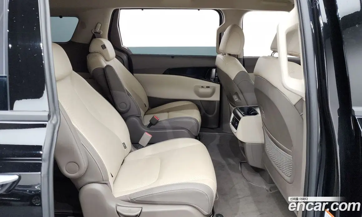 Kia Carnival 2025 3.5 автомат (гидро), фото 17
