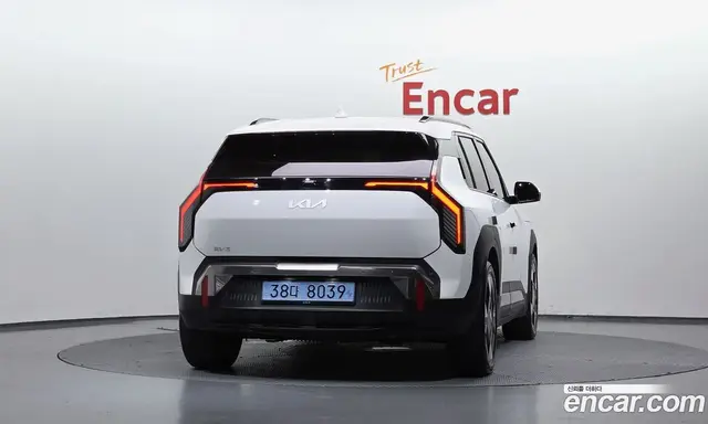 Kia EV3 2025 0.2 автомат (гидро), миниатюра 4 Kia EV3 2025 0.2 автомат (гидро), миниатюра 4