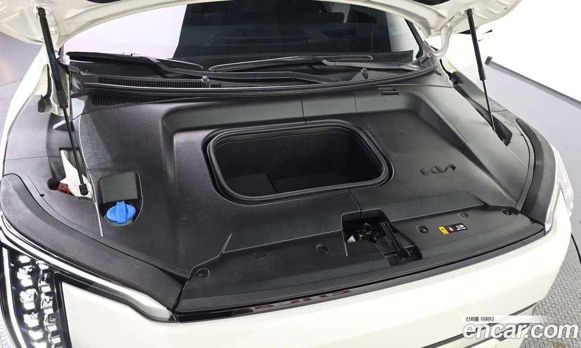 Kia EV3 2025 0.2 автомат (гидро), фото 6 Kia EV3 2025 0.2 автомат (гидро), фото 6