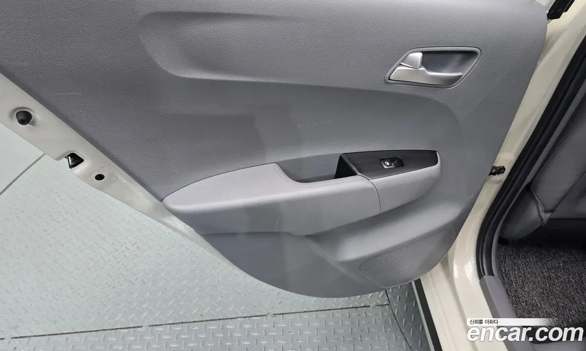 Kia Morning 2020 1.0 автомат (гидро), фото 15 Kia Morning 2020 1.0 автомат (гидро), фото 15