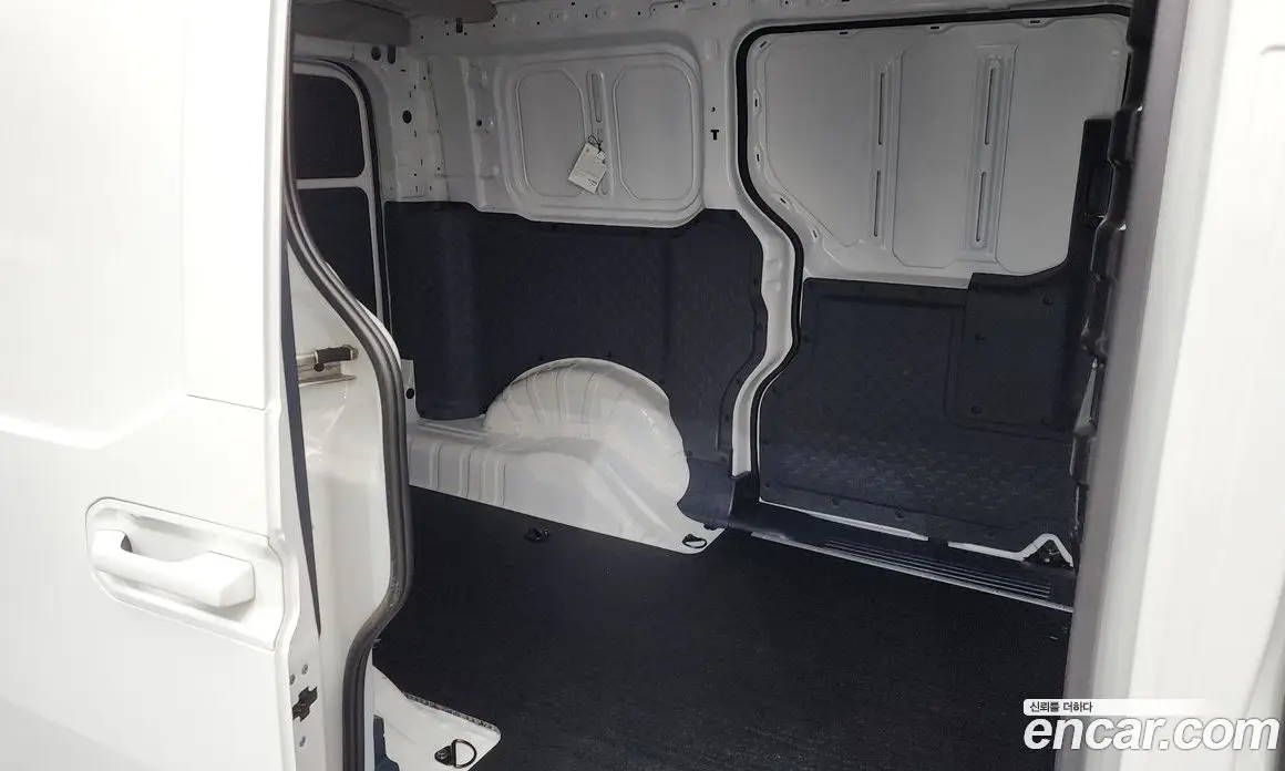 Kia PV5 2025 0.2 автомат (гидро), фото 16 Kia PV5 2025 0.2 автомат (гидро), фото 16