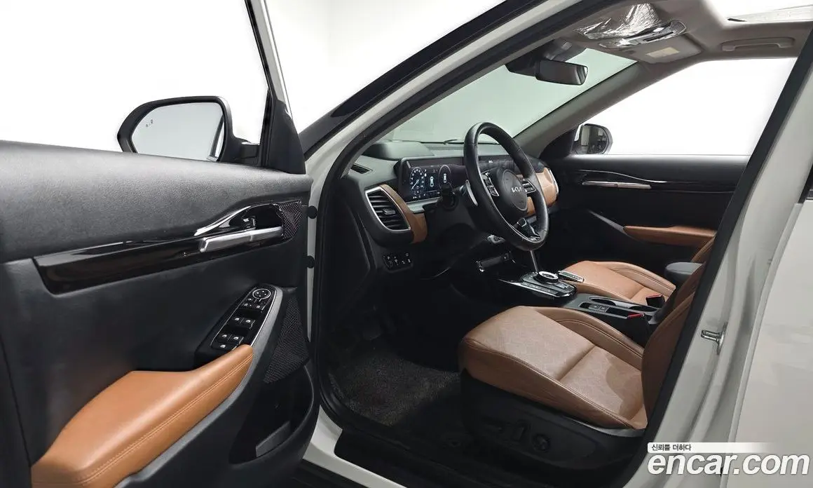 Kia Seltos 2025 1.6 автомат (гидро), фото 10 Kia Seltos 2025 1.6 автомат (гидро), фото 10