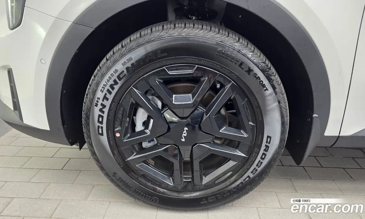 Kia Sorento 2024 1.6 автомат (гидро), фото 5 Kia Sorento 2024 1.6 автомат (гидро), фото 5