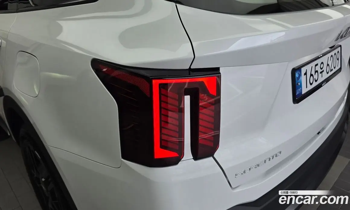 Kia Sorento 2024 1.6 автомат (гидро), фото 9 Kia Sorento 2024 1.6 автомат (гидро), фото 9
