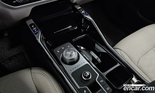 Kia Sorento 2024 1.6 автомат (гидро), миниатюра 12