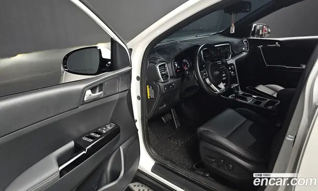 Kia Sportage 2019 2.0 автомат (гидро), миниатюра 11