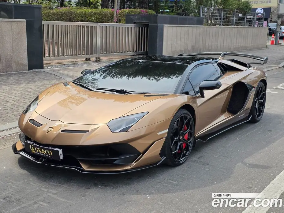 Lamborghini Aventador 2021 6.5 автомат (гидро), фото 1 Lamborghini Aventador 2021 6.5 автомат (гидро), фото 1