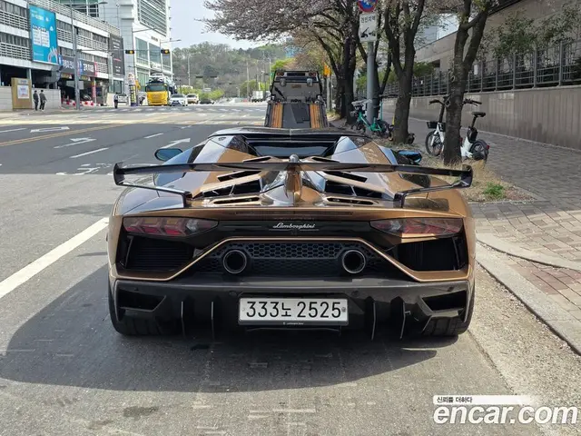 Lamborghini Aventador 2021 6.5 автомат (гидро), миниатюра 4 Lamborghini Aventador 2021 6.5 автомат (гидро), миниатюра 4