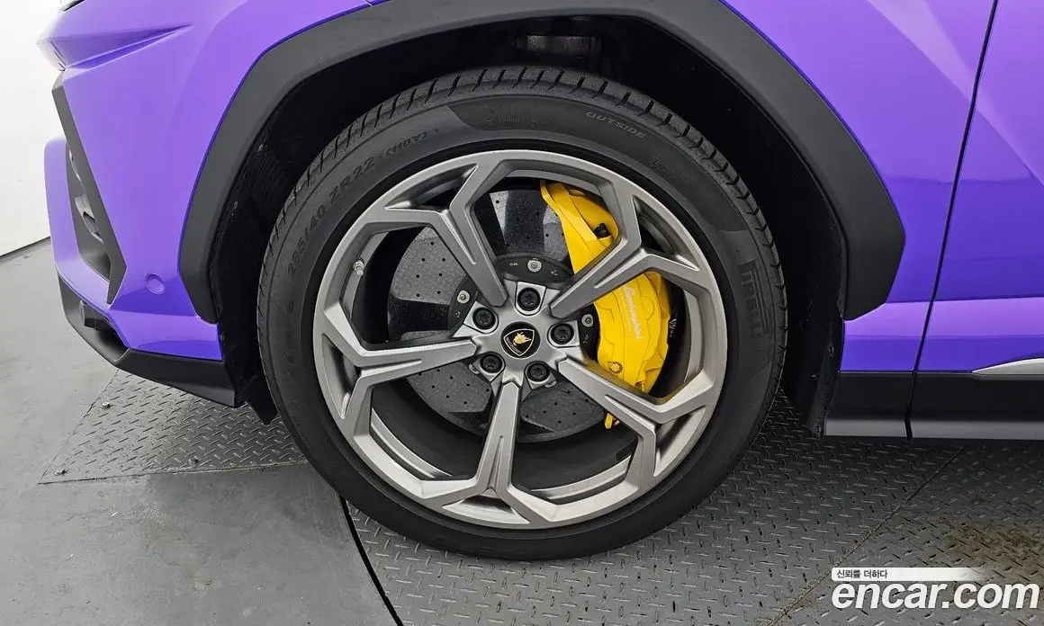 Lamborghini Urus 2019 4.0 автомат (гидро), фото 5 Lamborghini Urus 2019 4.0 автомат (гидро), фото 5