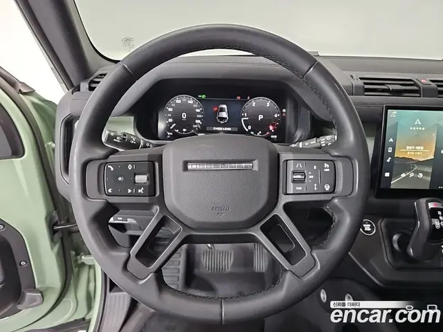 Land Rover Defender 2023 3.0 автомат (гидро), миниатюра 12