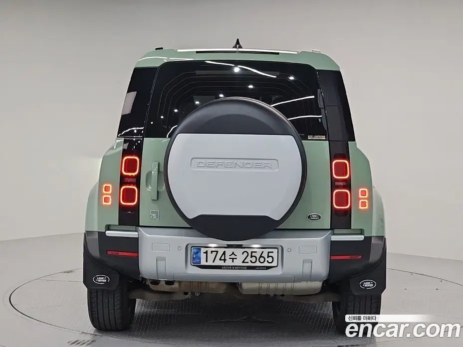 Land Rover Defender 2023 3.0 автомат (гидро), фото 3 Land Rover Defender 2023 3.0 автомат (гидро), фото 3