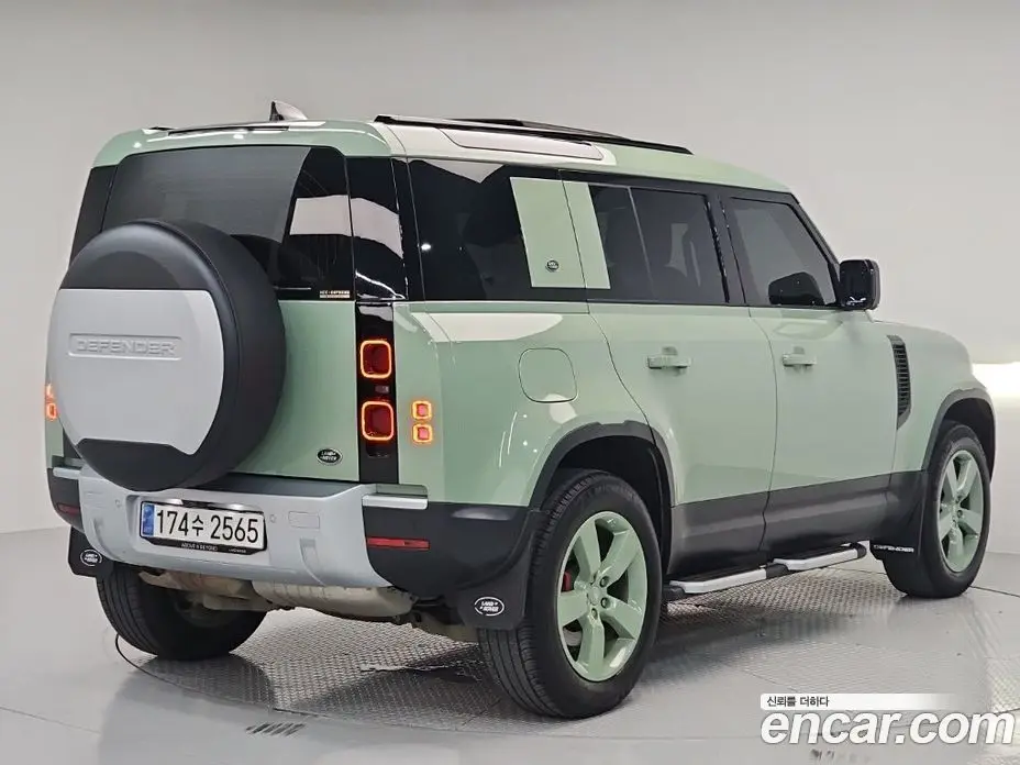 Land Rover Defender 2023 3.0 автомат (гидро), фото 4 Land Rover Defender 2023 3.0 автомат (гидро), фото 4