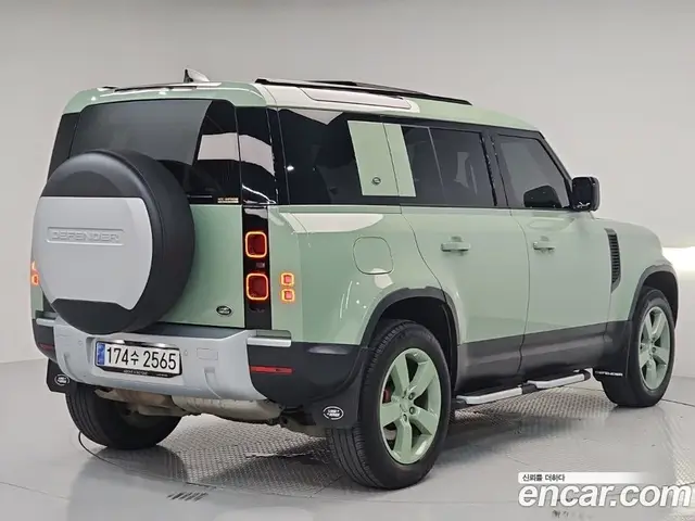 Land Rover Defender 2023 3.0 автомат (гидро), миниатюра 4 Land Rover Defender 2023 3.0 автомат (гидро), миниатюра 4