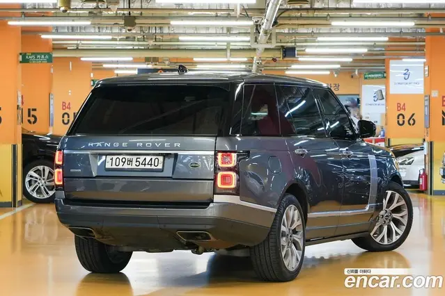 Land Rover Range Rover 2018 4.4 автомат (гидро), миниатюра 2 Land Rover Range Rover 2018 4.4 автомат (гидро), миниатюра 2
