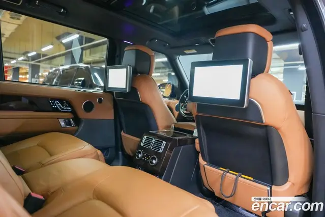 Land Rover Range Rover 2018 4.4 автомат (гидро), миниатюра 11 Land Rover Range Rover 2018 4.4 автомат (гидро), миниатюра 11
