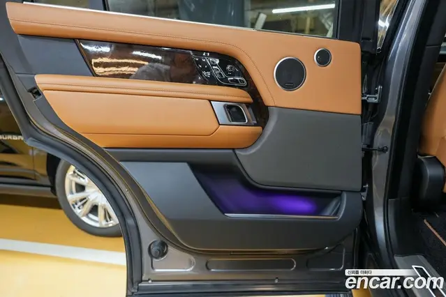 Land Rover Range Rover 2018 4.4 автомат (гидро), миниатюра 12