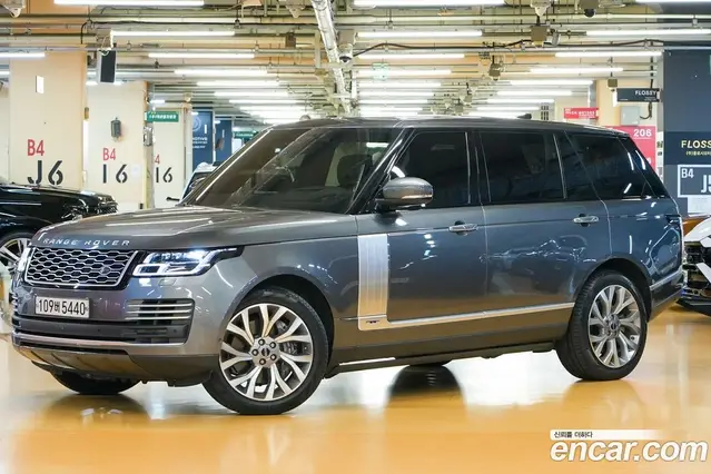 Land Rover Range Rover 2018 4.4 автомат (гидро), миниатюра 3 Land Rover Range Rover 2018 4.4 автомат (гидро), миниатюра 3