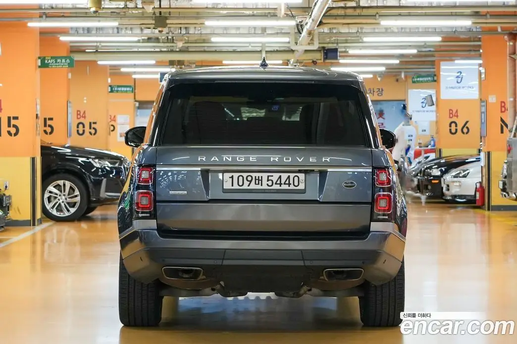 Land Rover Range Rover 2018 4.4 автомат (гидро), фото 4 Land Rover Range Rover 2018 4.4 автомат (гидро), фото 4