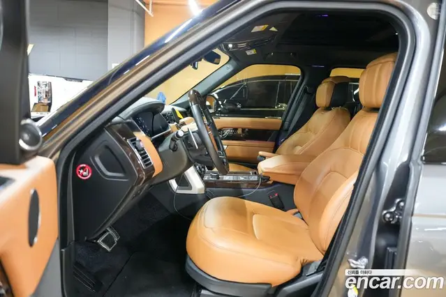 Land Rover Range Rover 2018 4.4 автомат (гидро), миниатюра 7 Land Rover Range Rover 2018 4.4 автомат (гидро), миниатюра 7