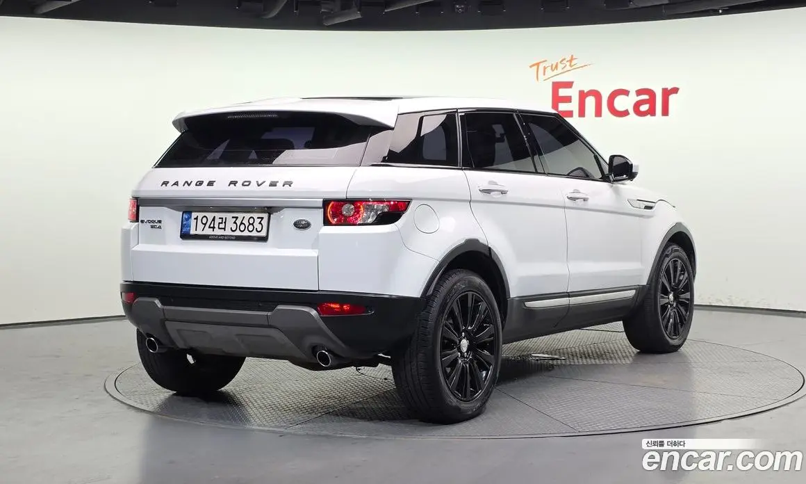 Land Rover Range Rover Evoque 2014 2.2 автомат (гидро), фото 2 Land Rover Range Rover Evoque 2014 2.2 автомат (гидро), фото 2