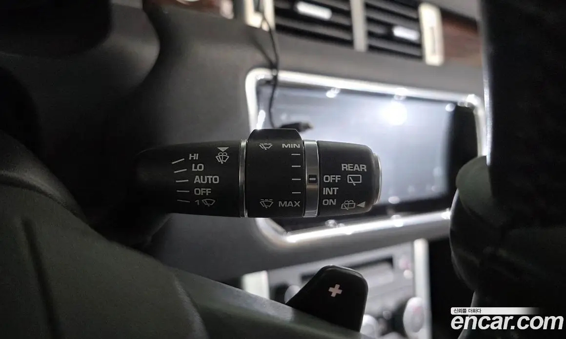 Land Rover Range Rover Evoque 2016 2.0 автомат (гидро), фото 16