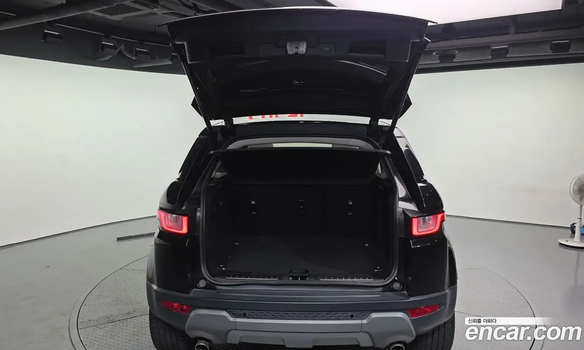 Land Rover Range Rover Evoque 2016 2.0 автомат (гидро), фото 20