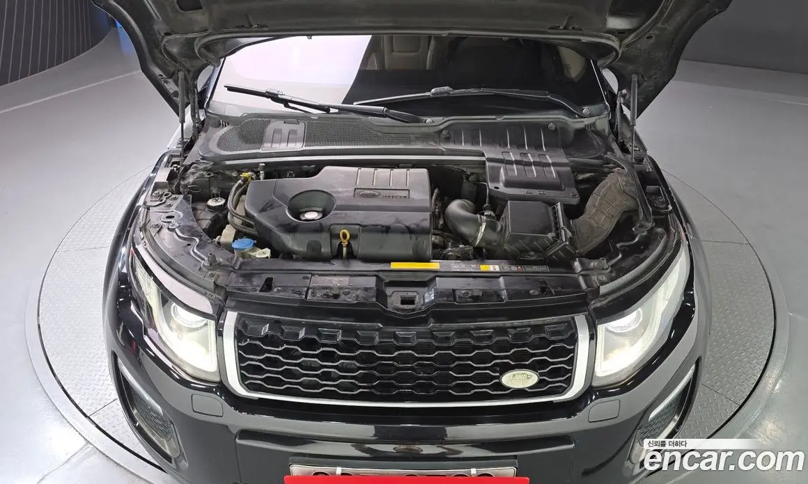Land Rover Range Rover Evoque 2016 2.0 автомат (гидро), фото 6